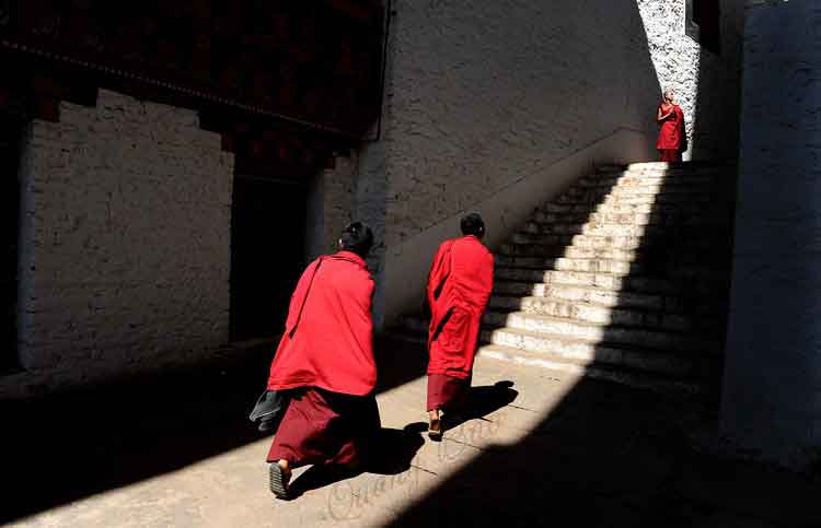 bhutan - Cõi tây phương cực lạc cuối cùng ở thế gian