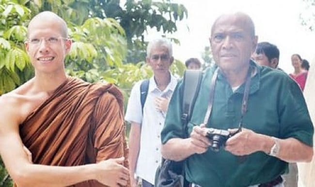 Con trai tỷ phú đi tu 2 Con trai tỷ phú đi tu