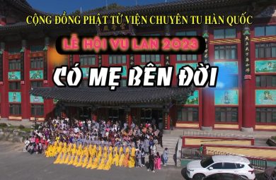 Có mẹ bên đời 1